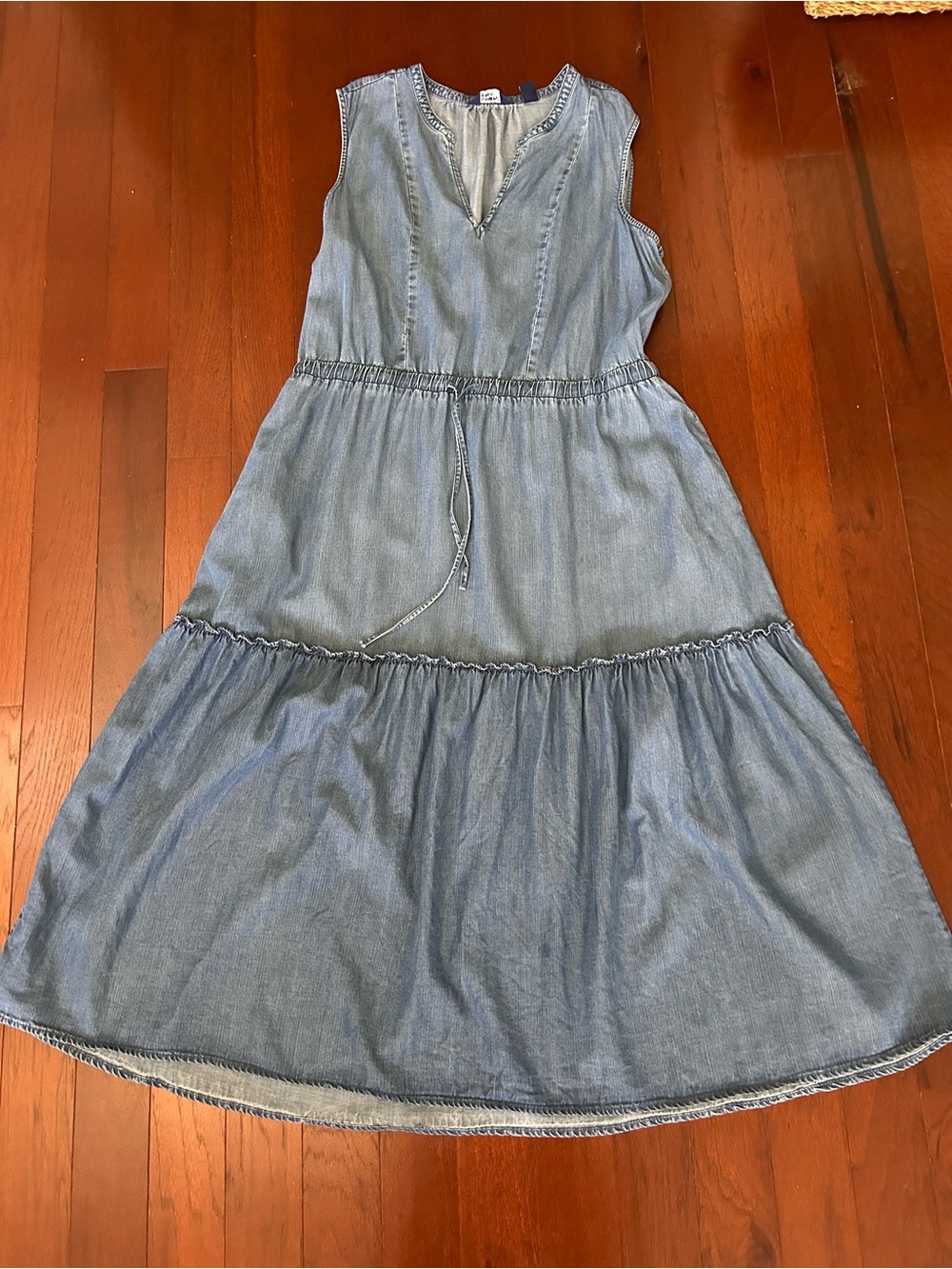 Lands' End Lyocel Tiered Midi Dress Sleeveless Denim Blue Size L Vneck pockets - Picture 6 of 10